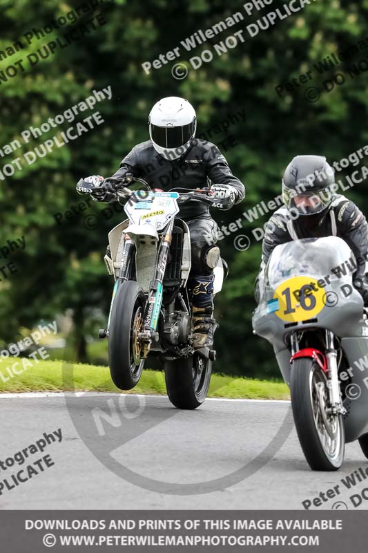 cadwell no limits trackday;cadwell park;cadwell park photographs;cadwell trackday photographs;enduro digital images;event digital images;eventdigitalimages;no limits trackdays;peter wileman photography;racing digital images;trackday digital images;trackday photos